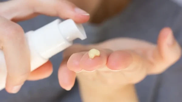 The Power of 5: serum Sesderma z 5 rodzajami retinoidów, witaminy C i kwasu hialuronowego